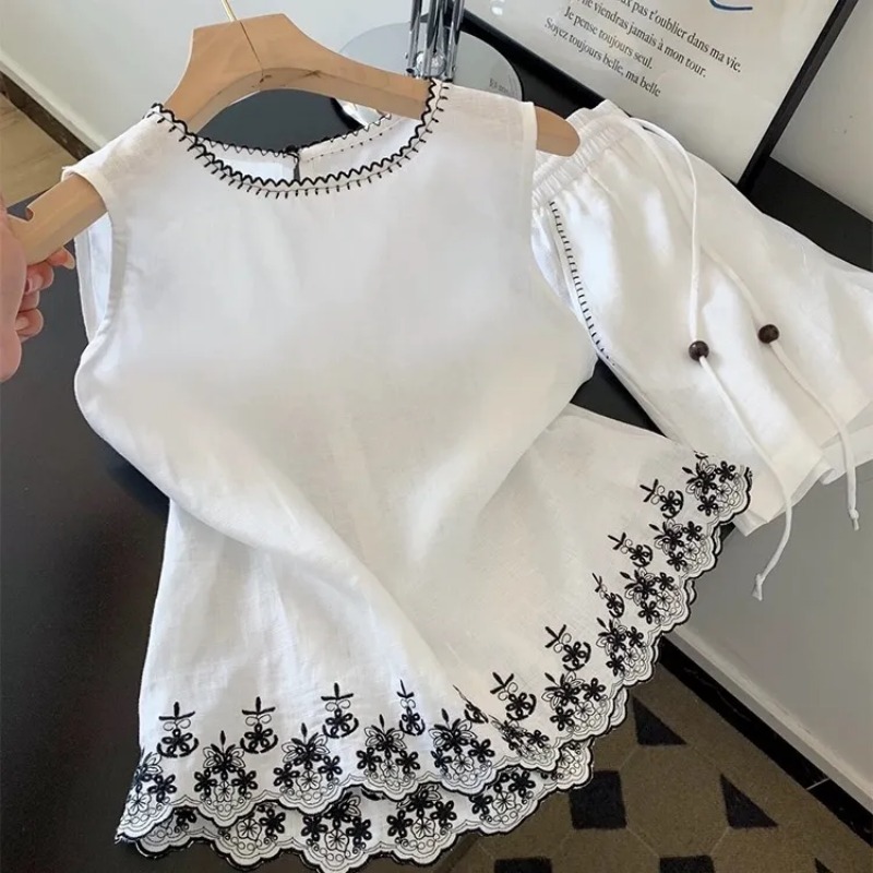 Простой стиль Old Money из хло – обзор и цена Embroidery Uniforms