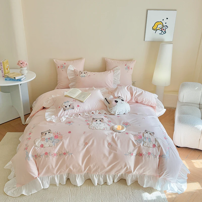 Розовый комплект постельного б – обзор и цена Embroidery Quilt Cover
