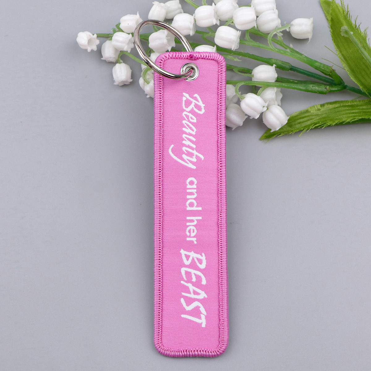 Брелок с вышивкой «Живи, люби, – обзор и цена Embroidery Quote